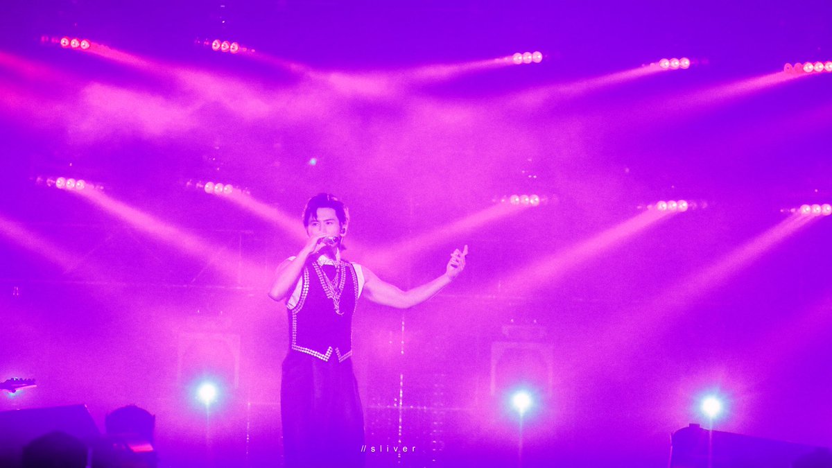 Sliver_raining's tweet photo. 230511 BANGKOK 
Part2

#ZhangZhehan #ZhangZhehan张哲瀚
#张哲瀚 #張哲瀚 #ZZH 
#チャンジャーハン #장철한 #จางเจ๋อฮั่น https://t.co/YXHuuSPdKn