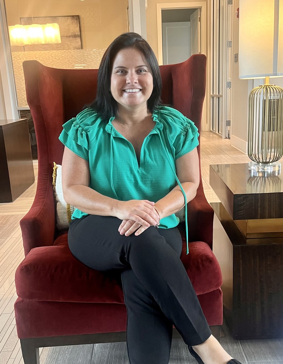 Please join us in welcoming our new Assistant Community Manager, Mechel Fletcher Majora, to The Village at Terra Bella!

#LoveWhereYouWork #VillageAtTerraBella #LandOLakes #LuxuryRentals #Community