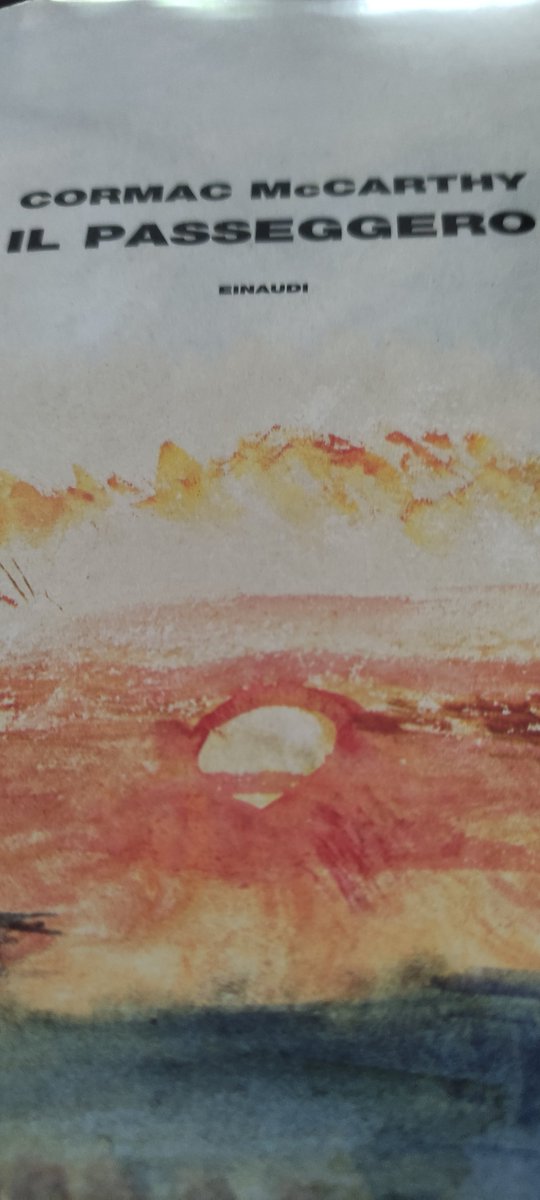 Come dice la quarta di copertina. Un libro che andrebbe saccheggiato di continuo. Un libro che andrà riletto e consultato di continuo. Un regalo enorme. #McCarthy