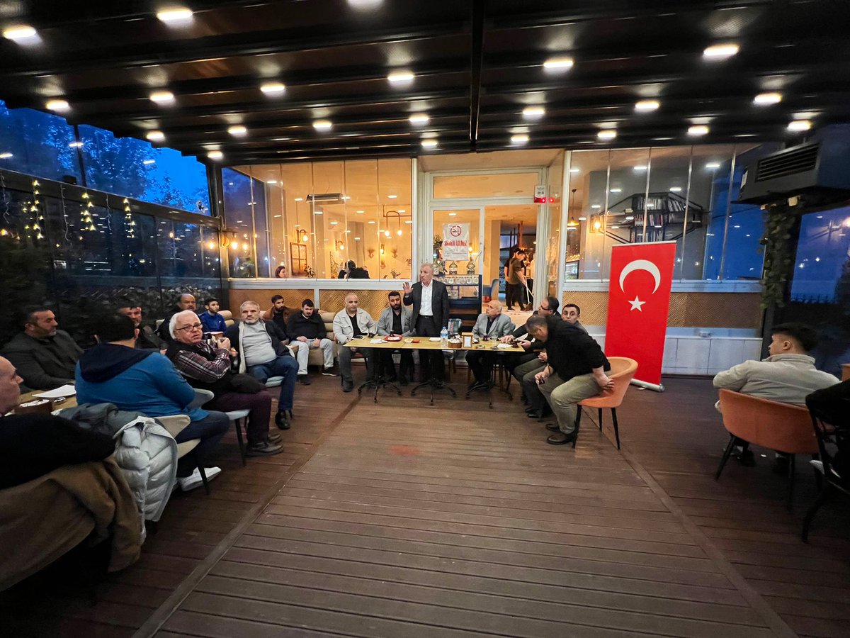 vedatbayramtc's tweet photo. Tuzla’da @iyipartituzla1 İlçe Başkanımız @recepkaraot , İBB Başkan Vekili Meclis Üyemiz @AknGrkan1 ve Tuzla Amatör Spor Kulüpler Birliği Başkanı Veysel Ateş ile birlikte 13 kulübümüzle bir araya geldik. 

Seçim sonrası gerçekleştireceğimiz projelerimiz hazır, #TürkiyeTarihYazacak https://t.co/34CZrfQQKJ