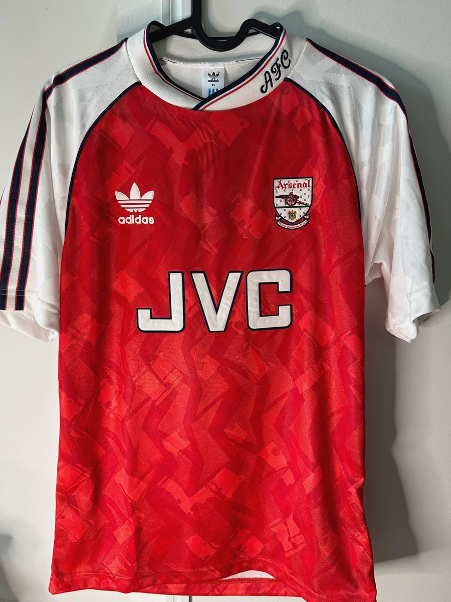 𝐿𝑎𝑛𝑒𝑠𝑟𝑎 tweet media