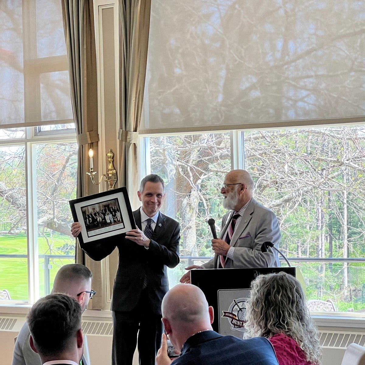 Thank you To Mayor Sutcliffe for joining us for lunch today and welcome to the Kiwanis Club of Ottawa. #kidsneedkiwanis #CityOfOttawa #MayorSutcliffe