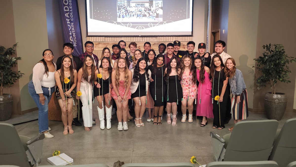 Summit PreCollegiate tweet media