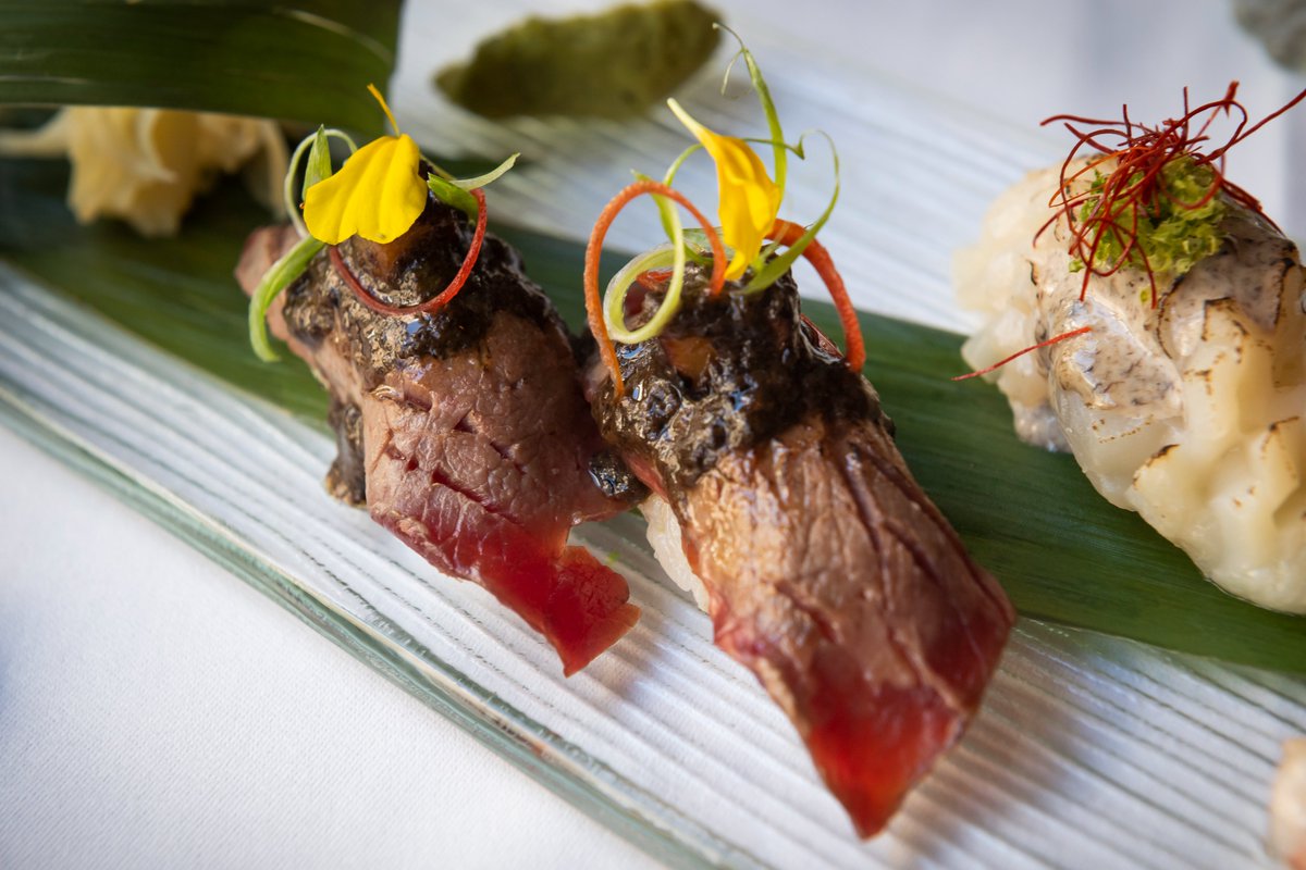 GaastroSpain's tweet photo. El 29 de mayo se celebra el Día Internacional de la Carne y #Mitiko te invita a deleitarte con sus exquisitos platos elaborados con las carnes rojas de más alta calidad de @discarlux 😏😏
Reserva en la web de Mitiko 📲
+ info👇🏼
https://t.co/wHImlirjHT
#gastrospain #madrid #carne https://t.co/2Bi1e0K3Ag