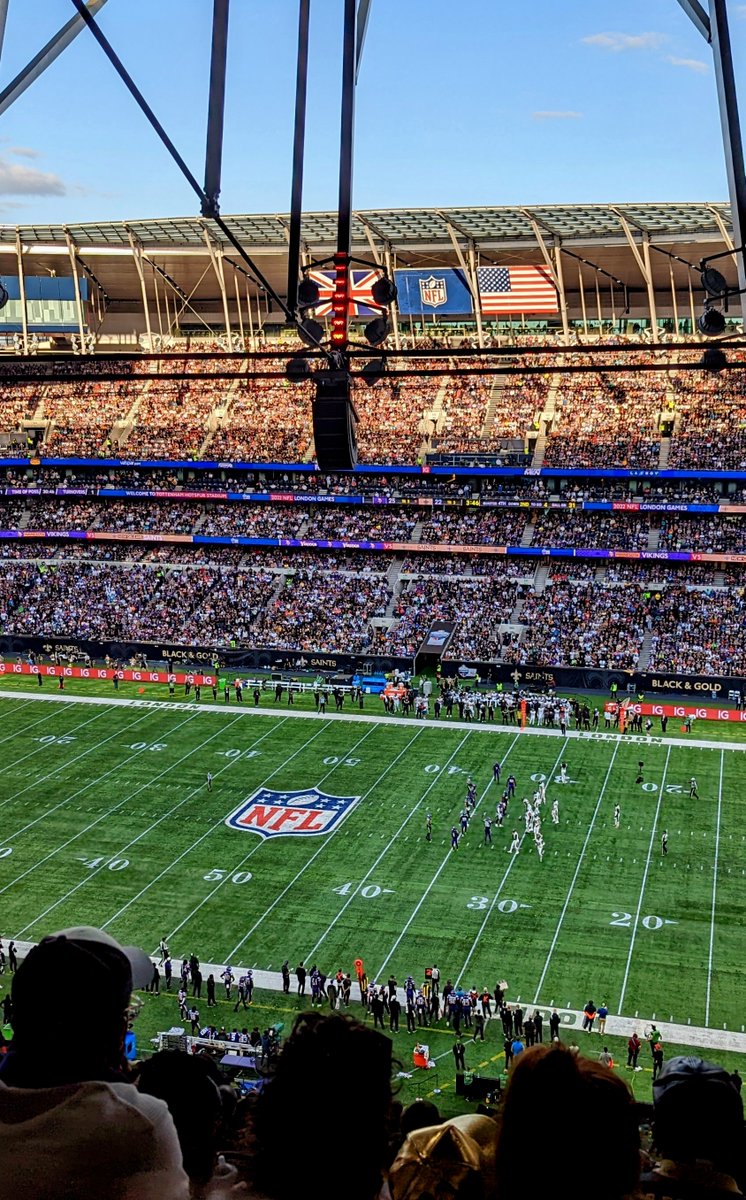 mmmchale's tweet photo. @NFLUK Vikings Saints '22 https://t.co/QFSS7nh4o6