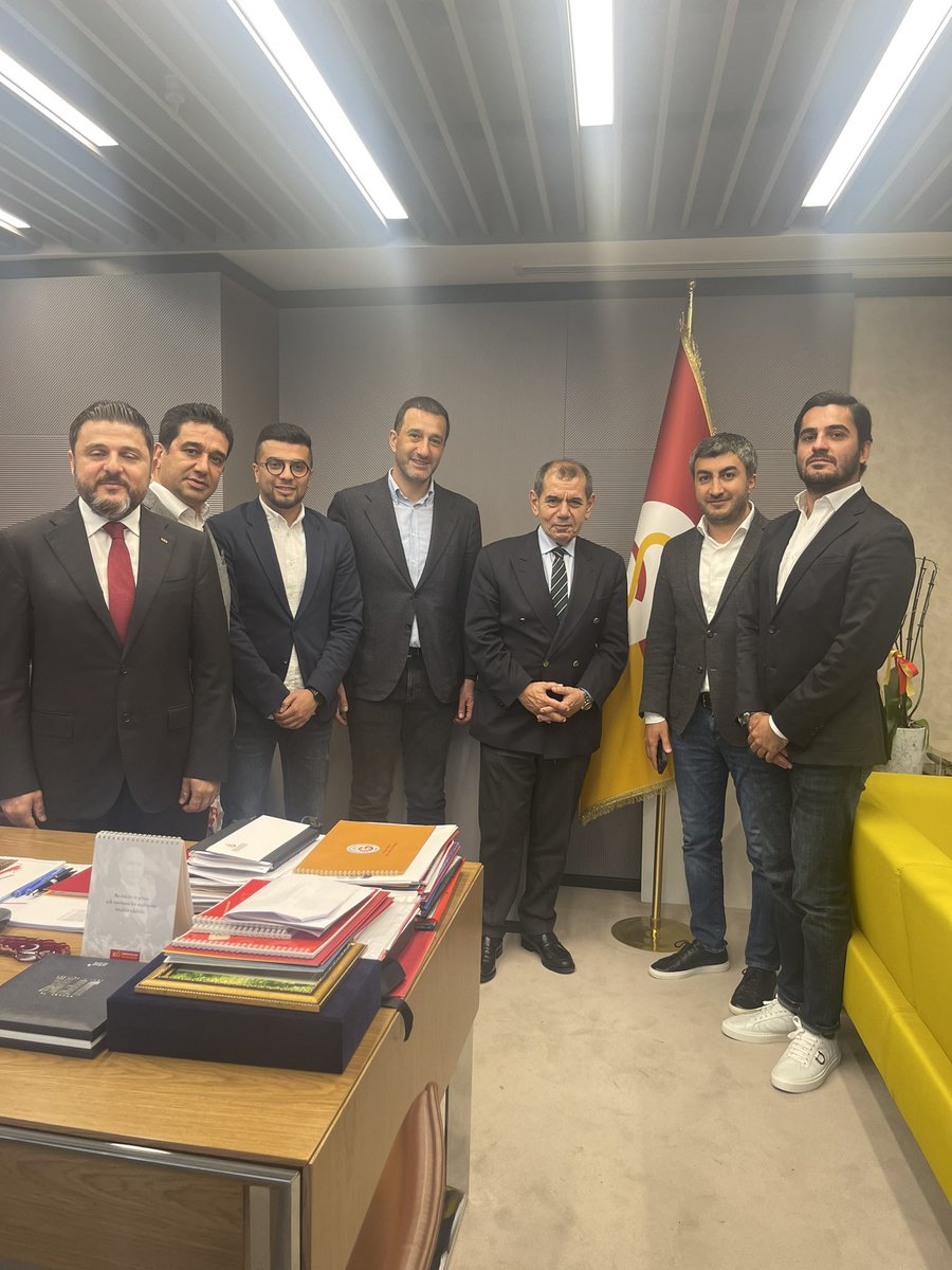 AsifAsgarov's tweet photo. The second phase is in progress.. #QarabağFK 🤝 #Galatasaray 
@FKQarabagh @GalatasaraySK @Emin_Imanov76 @EmrahCelikel @wussal @yusifjjafarov @hakansarioz https://t.co/WXKgaK0n2Q