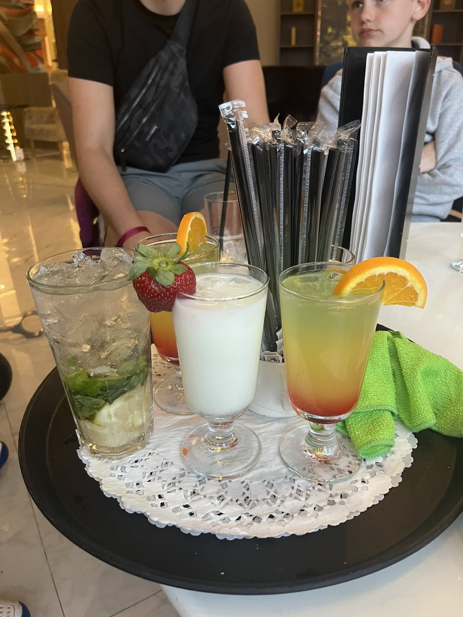 Amie34H's tweet photo. Holiday has started 🥴🍹 https://t.co/PhlI5ozI4c