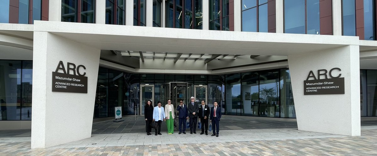 albarrett09's tweet photo. Thank you to @UofGlasgow for a great visit to the University and the innovative interdisciplinary Mazumdar-Shaw Advanced Research Centre today. Great discussions on ways we can strengthen links between Glasgow and India - looking forward to further discussions in coming months. https://t.co/vKw3EKEzgO