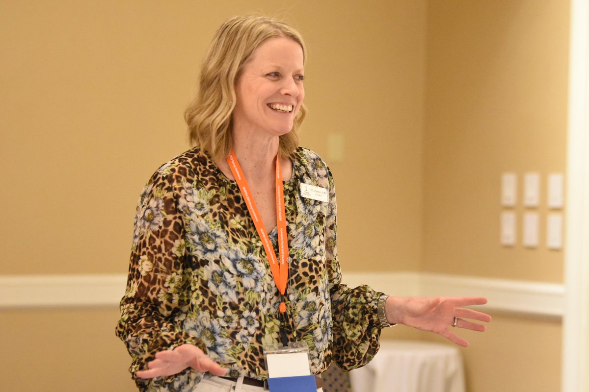 NP_Lifetouch's tweet photo. So much fun to photograph these amazing leaders! #NESPRA @NSPRA @CTAssocBdsofEd @MegjoVT https://t.co/pYgjdLQvlt