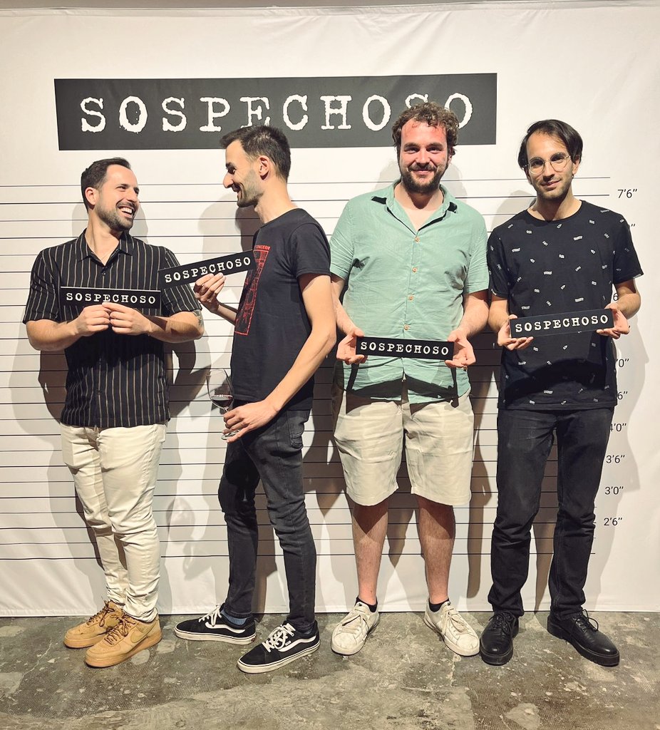Ayer tuvimos un concierto privado en la presentación de un vino top.

Me declaro #SOSPECHOSO 

<a href="/Grushenkaband/">Grushenka</a> 💜