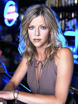 man these early Always Sunny pictures really irk me for some reason 
idk if it's the lighting or what but it weirds me out