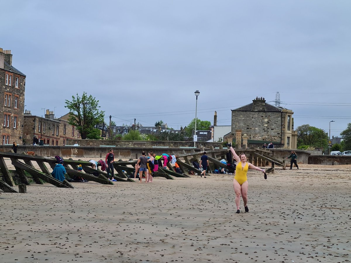 Dunking Dollys tweet media