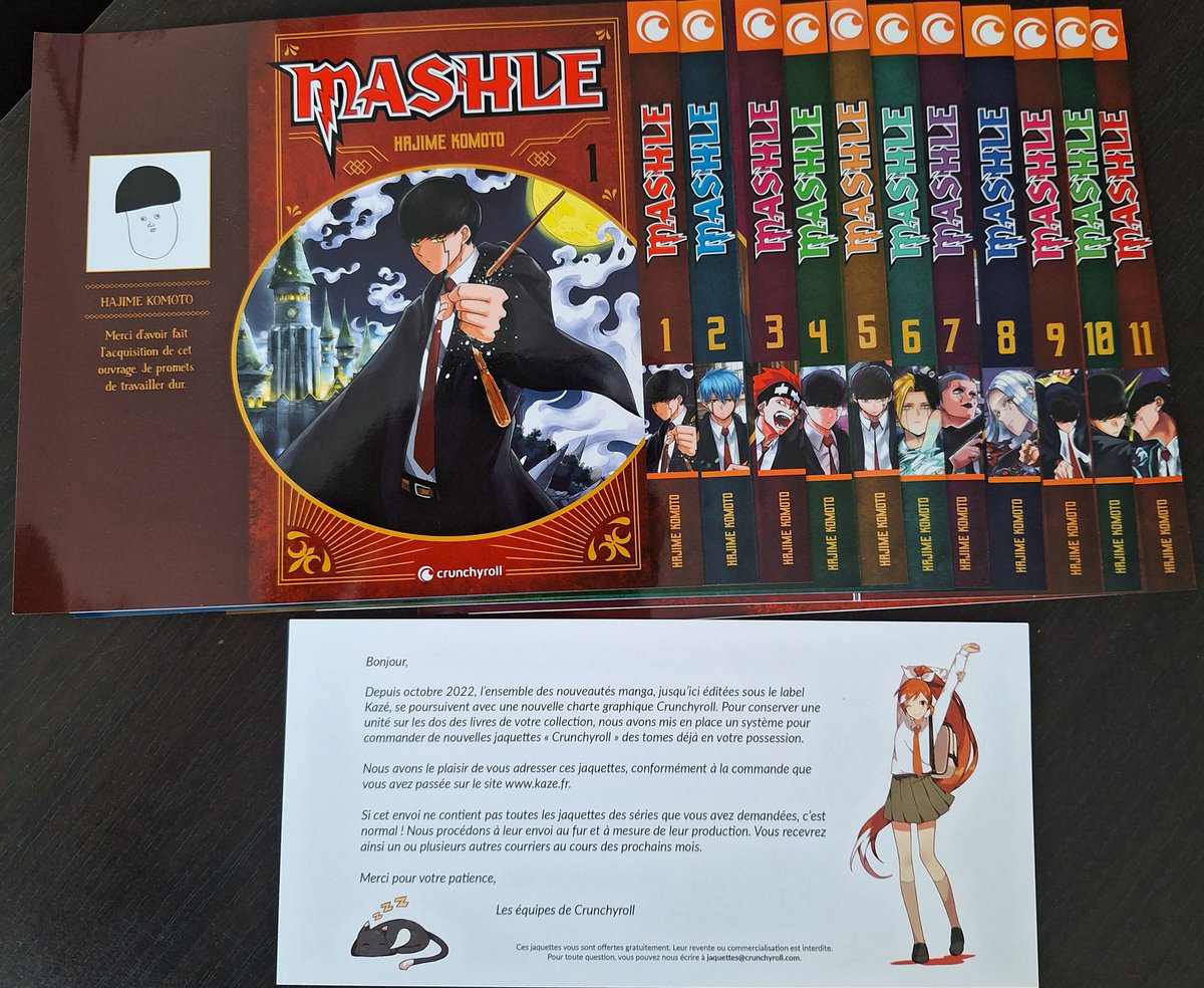 Benhoudin's tweet photo. Aaaaah ! Merci @Crunchyroll_fr pour la mise à jour des couvertures de Mashle ! Ça fera moins "tâche" dans ma bibliothèque. 😉.
Plus qu'à plier ça correctement pour pas saloper le travail comme un sagouin. 😅 https://t.co/fZayWlf0hU