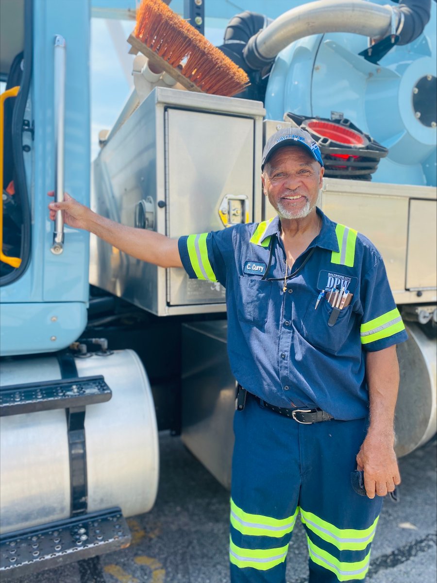 BaltimoreDPW's tweet photo. CATCH THE FLEET!! Tomorrow is the day, BIG TRUCK DAY!! From 10am - 4pm there will be trucks, face painting, balloon twisting &amp; more! Bring the family down to this years Public Works Experience, located at 751 Eastern Ave. #publicworksexperience #dpw #dot #dgs #recandpark https://t.co/bxsCKpHMM4