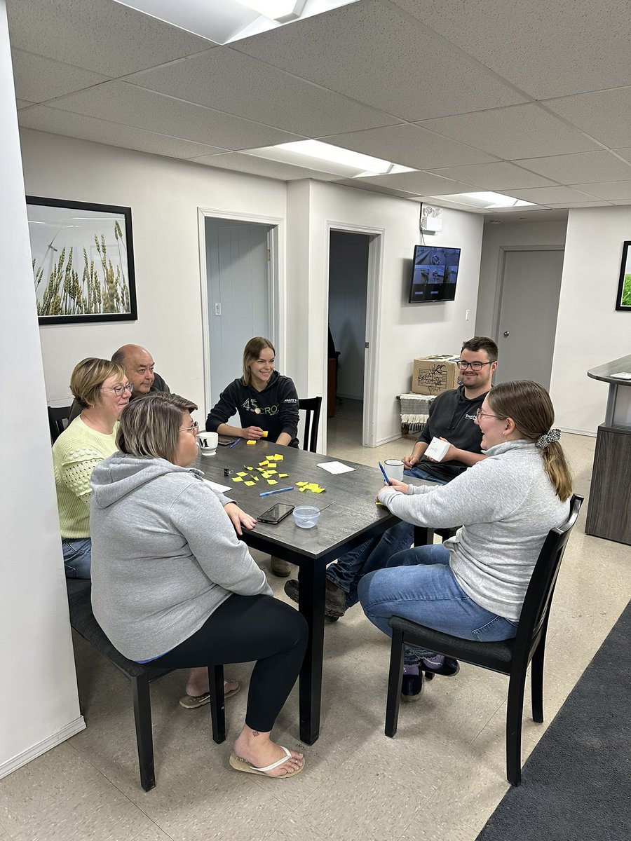 Todays rain has brought our Moosomin staff downstairs for a group study session! 

We want to make sure that our staff is up to date on stuff like new chemical products and weed id 🌱 

If your looking for recommendations we are your experts! 
#staysharpe #plant23 #igrewmymind