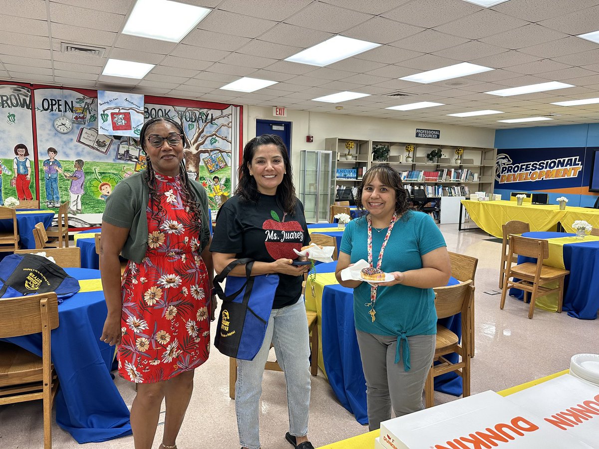 city_leisure's tweet photo. Day 5: TEACHERS, we DONUT know what we’d do without you… TRULY! Hope you enjoyed our token of love and appreciation! #lck8dolphinfamily #lck8 #teacherappreciationweek https://t.co/x709P2uOwE