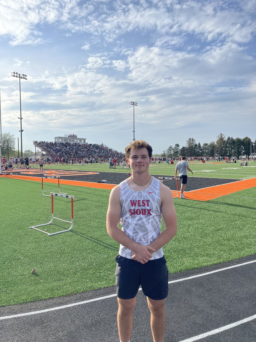 Official Qualifiers now:
Sprint Medley (new school record)
4x200
4x100
Long Jump- Carter Bultman 
High Jump- Dylan Wiggins
200- Brady Lynott
BLUE OVAL BOUND!!!