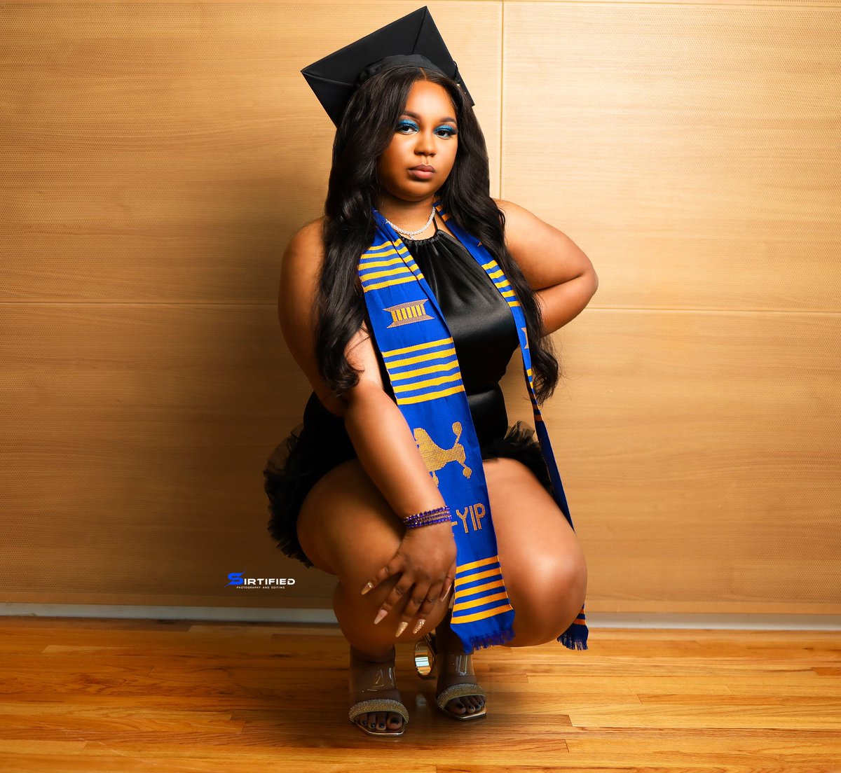 muzeta_poodles's tweet photo. Spring 2023 Graduates 🎓
Congratulations to our President Soror Sparkle Perkins on graduating with a Bachelor’s of Science in Public Health with a minor in Interdisciplinary Studies ! 💙💛
#MustBeMZ
#PoodlesGraduate
#SigmaGammaRho https://t.co/7HgKLSmMKE