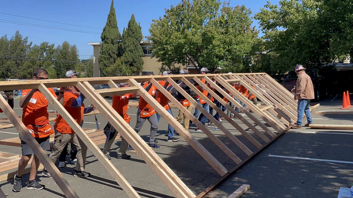 HomeDepotFound's tweet image. THANK YOU 🧡 to our Diamond IT sponsors, @DellTech, @googlecloud, @HPE, @PaloAltoNtwks, @Tanium and @TMobile, for making a difference in the lives of countless veterans, healthcare workers and first responders through your hard work alongside #TeamDepot yesterday in Vallejo.