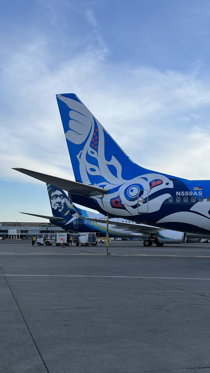 BDFphotography's tweet photo. Here is some photos of @AlaskaAir new special livery, Xáat Kwáani from @ANCairport this morning before we flew south on #AS62. #XáatKwáani https://t.co/Idowf2MC5d