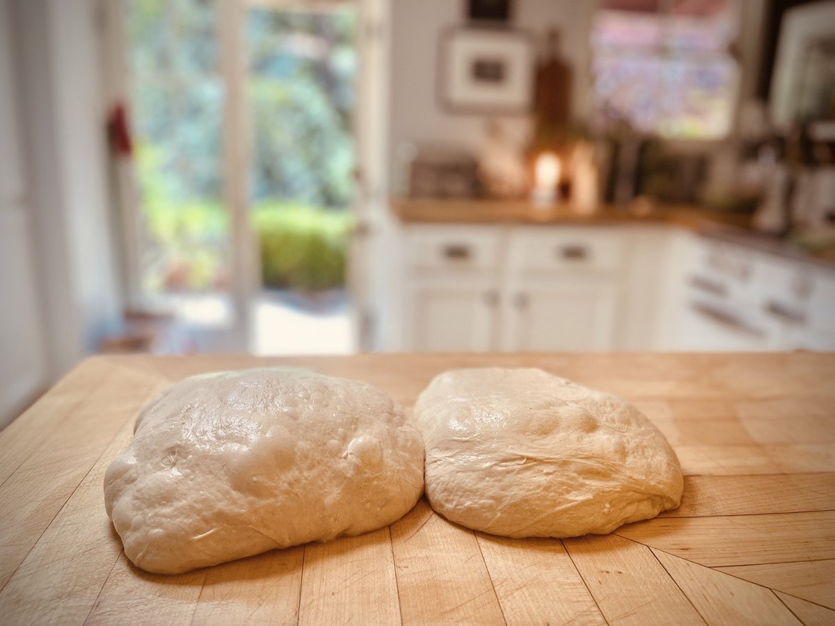 IAmJohnAles's tweet photo. It’s happening. #BulkFermentation https://t.co/GLRRxZkaWg