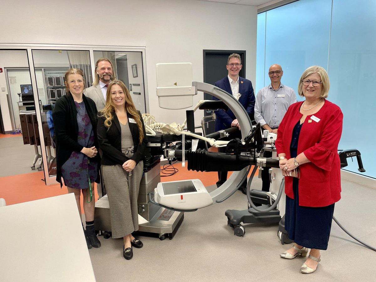 Thank you to @VanIslandHealth President & CEO Kathy MacNeil and VP Krista Allen for taking time to visit the Interurban campus. Our longstanding partnerships are benefiting patients, communities throughout #VancouverIsland and beyond. Looking forward to future projects! #BCpse