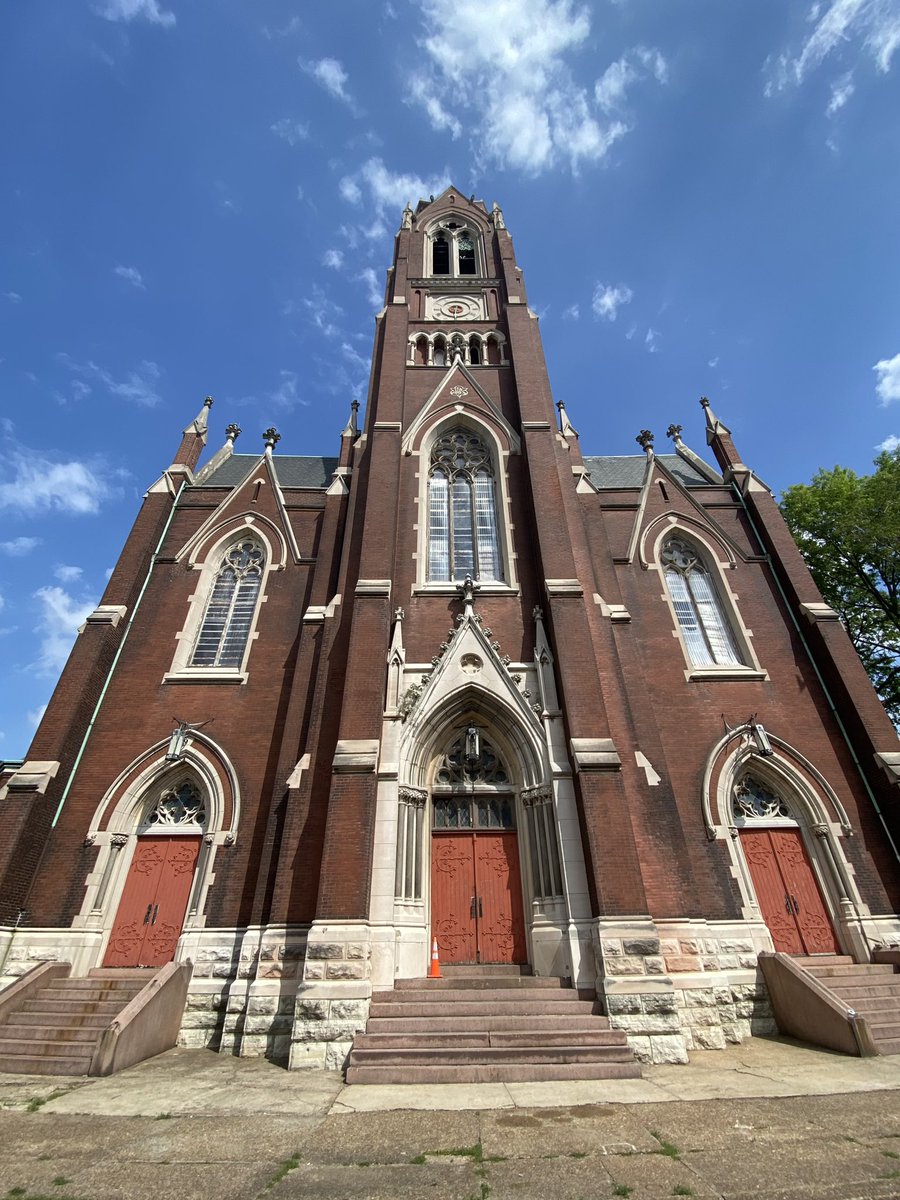 aeb813's tweet photo. Went 2 church today https://t.co/ySUjOPadAF
