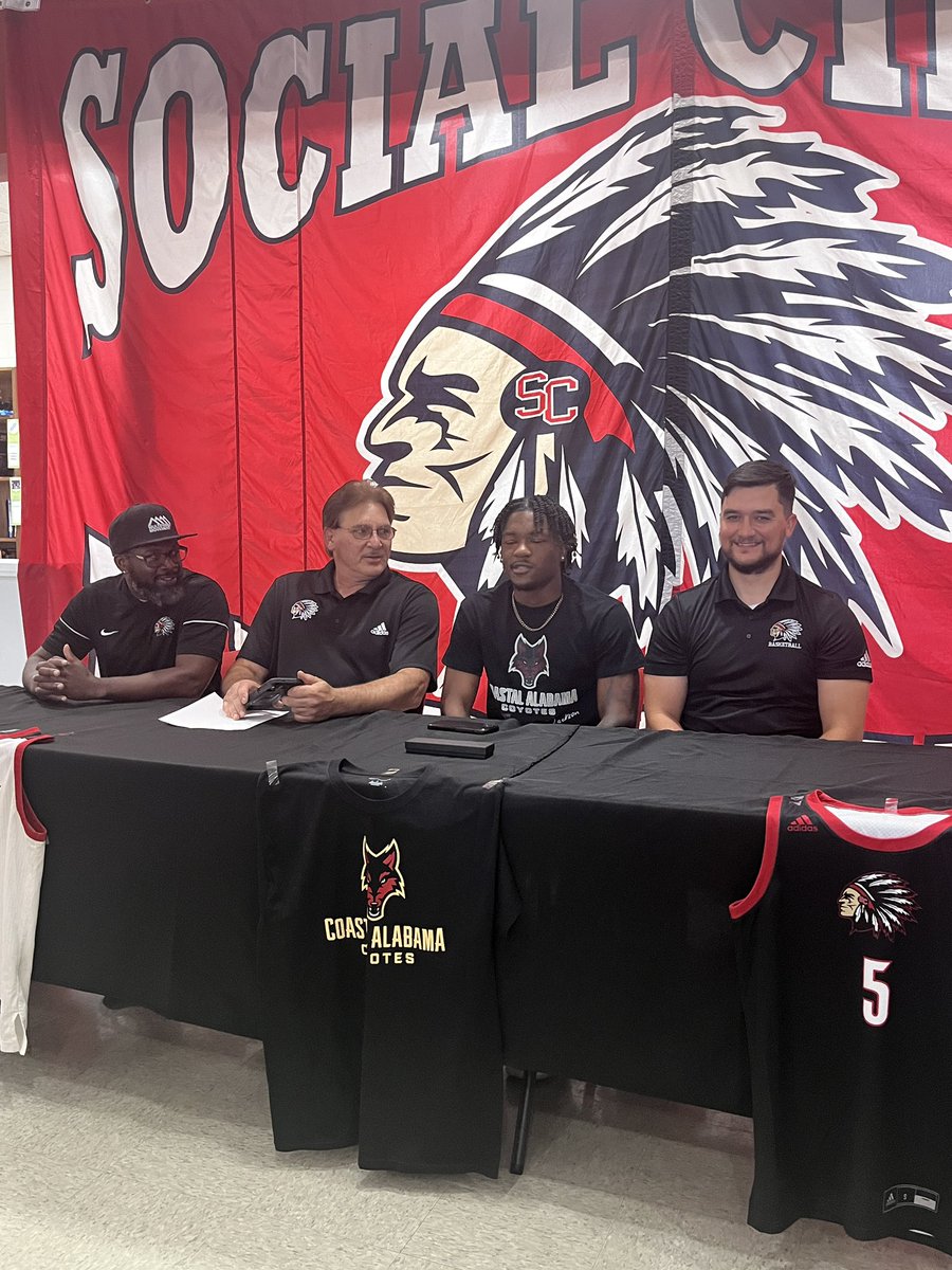 Social Circle Boys Basketball (@thecirclehoops) on Twitter photo So proud of <a href="/Bighooper_Lj/">Lamarius Jackson</a> for signing with <a href="/CoastalSouthMBB/">Coastal-South π πΎ</a>! Always a Redskin! So proud of <a href="/Bighooper_Lj/">Lamarius Jackson</a> for signing with <a href="/CoastalSouthMBB/">Coastal-South π πΎ</a>! Always a Redskin!