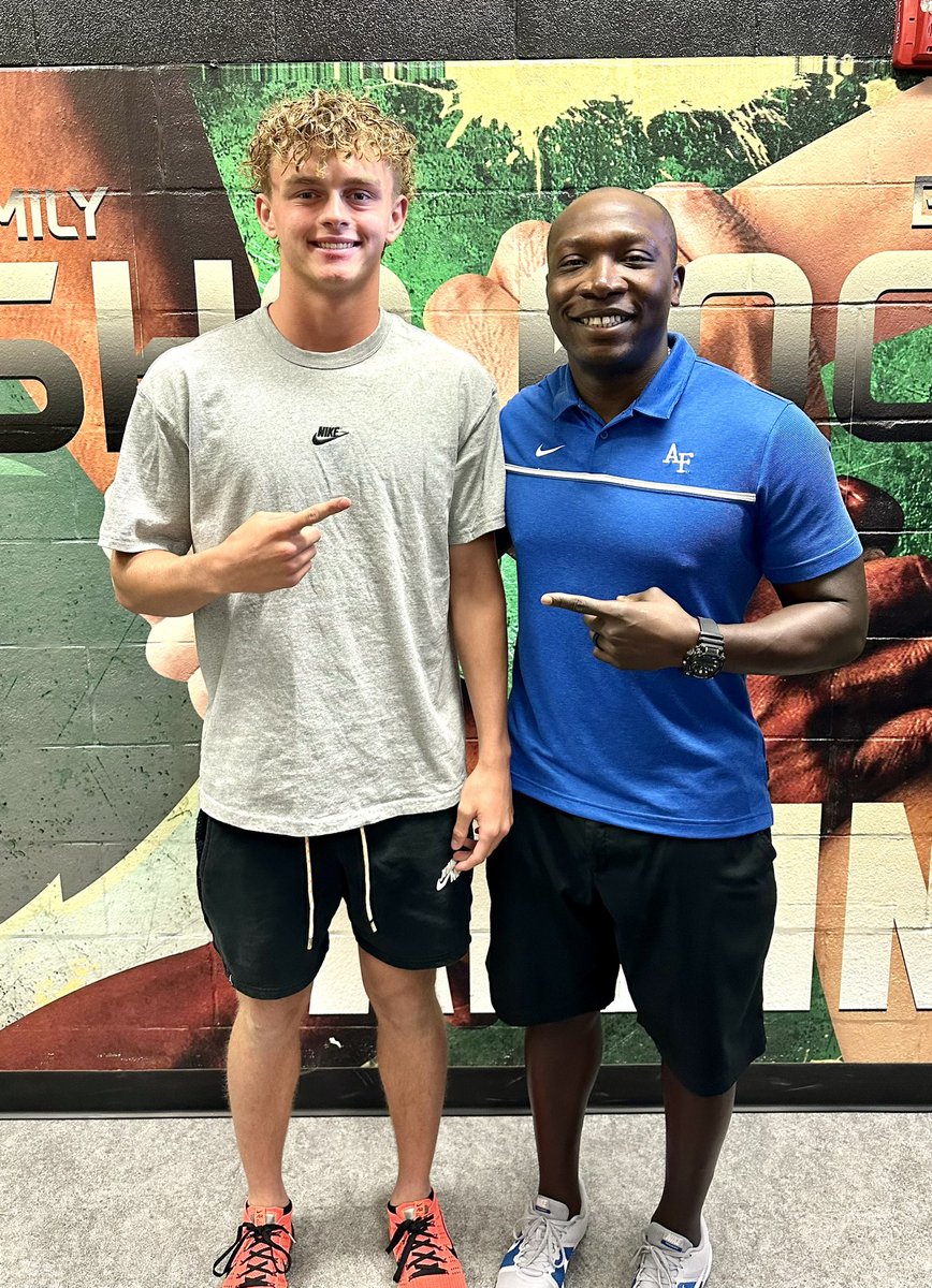 PRASSAS22's tweet photo. After a great conversation with @coachawrightAFA I am excited and honored to announce I have received my 4th D1 offer and 1st mountain west offer from Air Force Academy‼️ https://t.co/wrB8Z5FciL