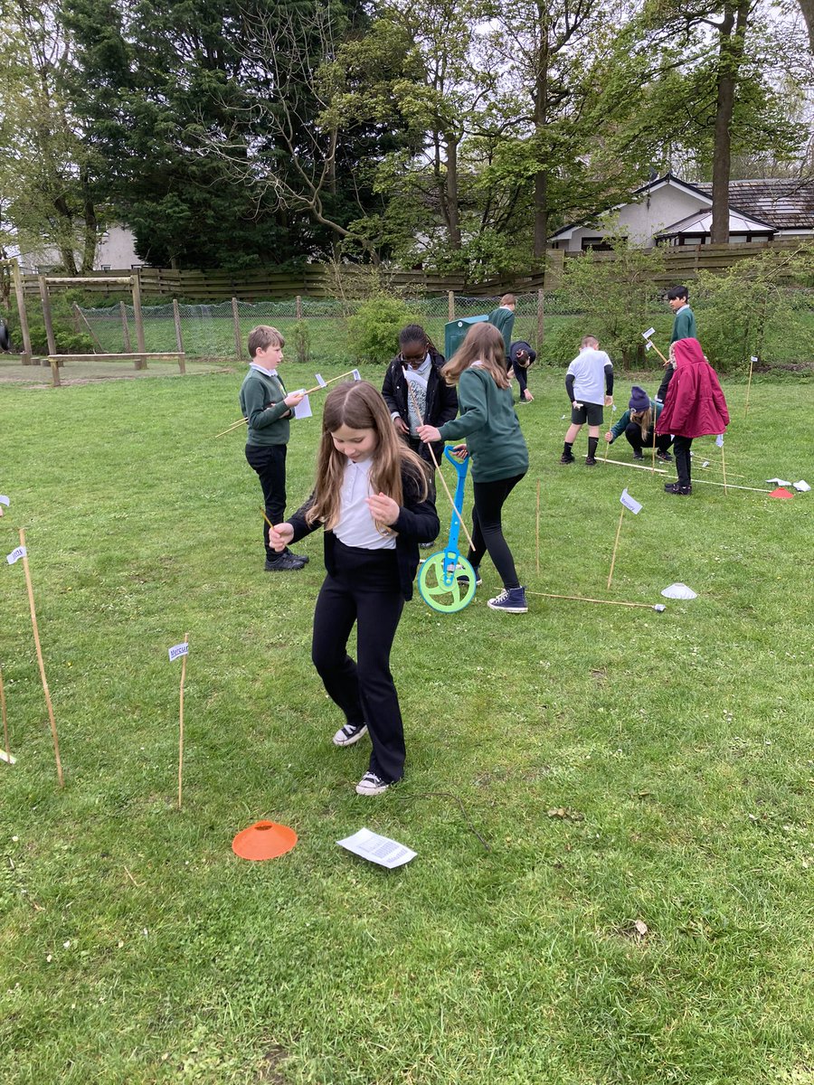 MrCarney7's tweet photo. P5/6 @Greenbraeschool have been developing their measuring skills. Today we created scale models showing the distances between the planets of our solar system. https://t.co/sTWp4dVHz2