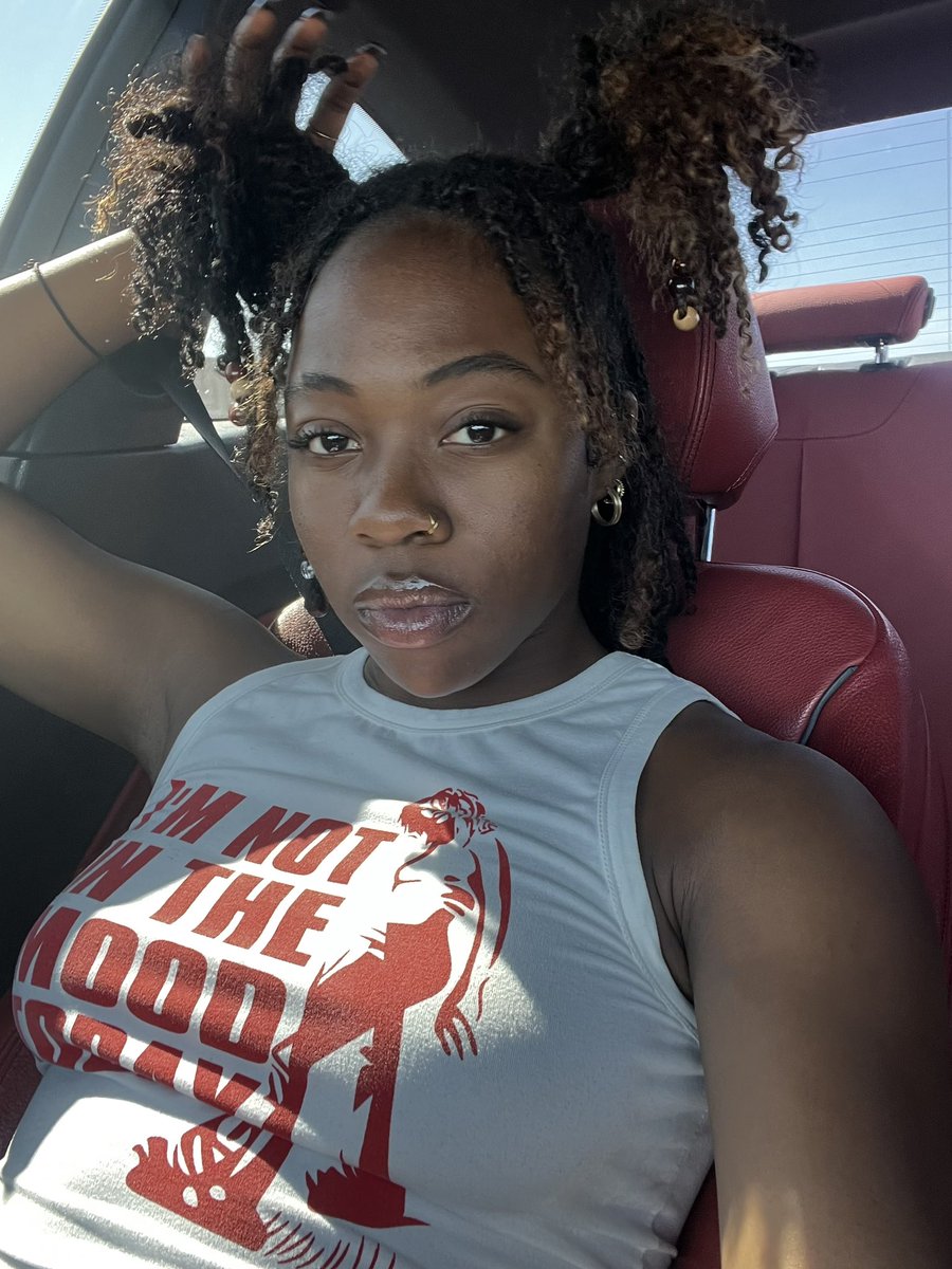robertsrileyy's tweet photo. yk them dreadheads do it da best!👅 https://t.co/Enamoyvgnv