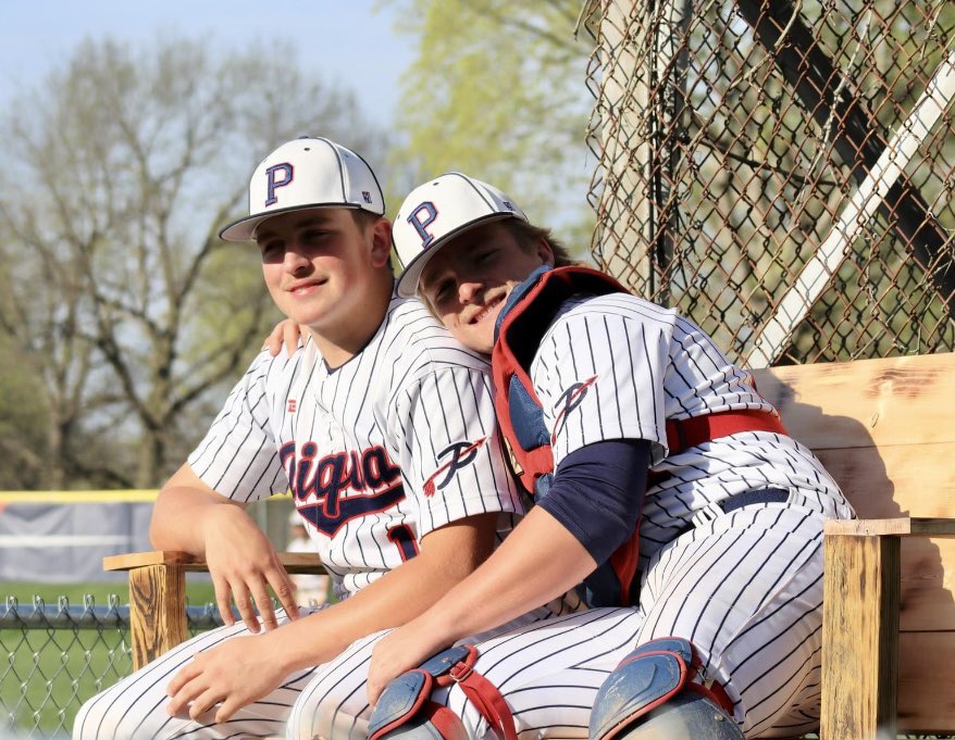 Tonight’s Senior Night will be played at 5:00. Come on down, we saved you a seat ❤️💙