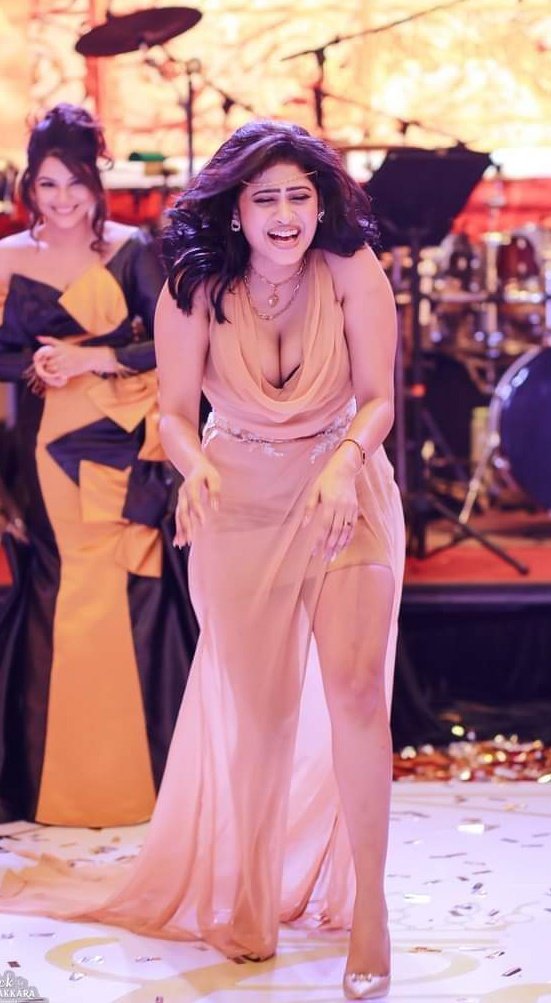 Fv8avtAakAA_P3j?format=jpg&name=medium