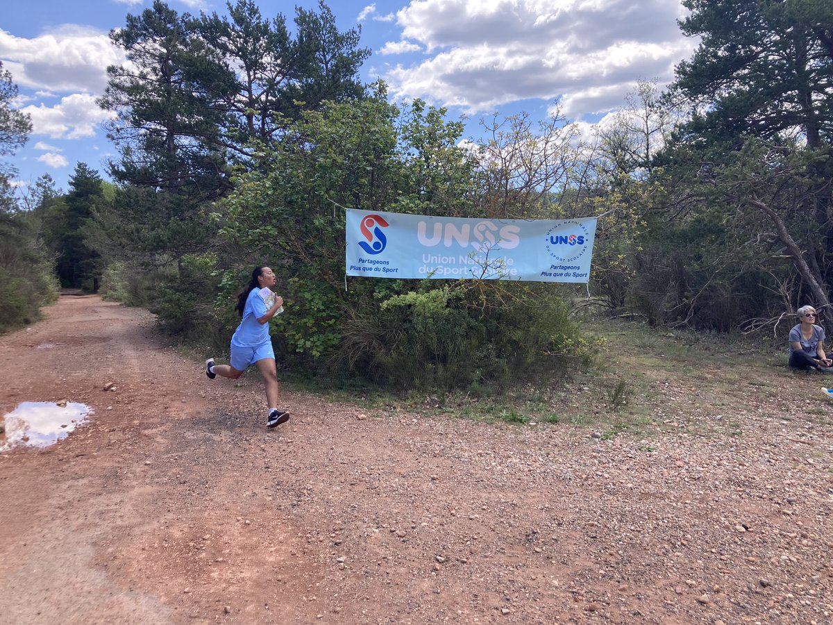 AS PEIRESC 83 (@aspeiresc) on Twitter photo Notre équipe de course d’orientation est qualifiée pour le Championnat de 🇫🇷<a href="/unss/">UNSS_National</a> c’est 1 fierté pour ces élèves assidus du <a href="/COLLEGEPEIRESC/">Collège NC Fabri de Peiresc</a> qui ont su se dépasser depuis 4 ans. Amélie, Lila, Aymen, Martin. Coach Coline et Juge Leia. Nous ferons honneur à <a href="/AcademieNice/">Académie de Nice</a> Notre équipe de course d’orientation est qualifiée pour le Championnat de 🇫🇷<a href="/unss/">UNSS_National</a> c’est 1 fierté pour ces élèves assidus du <a href="/COLLEGEPEIRESC/">Collège NC Fabri de Peiresc</a> qui ont su se dépasser depuis 4 ans. Amélie, Lila, Aymen, Martin. Coach Coline et Juge Leia. Nous ferons honneur à <a href="/AcademieNice/">Académie de Nice</a>