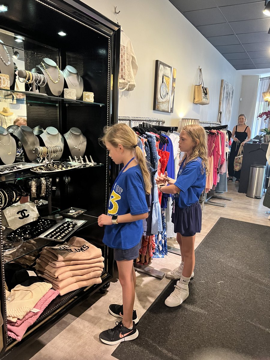 Thank you <a href="/Windsor_PTA/">Windsor PTA</a> and <a href="/ArlingtonHtsGov/">ArlingtonHeightsIL</a> for hosting our <a href="/WindsorWildcats/">WindsorWildcats</a>!