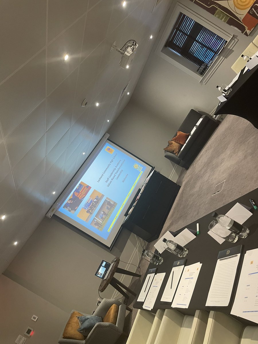 Lochend Community High School CLPL tweet media