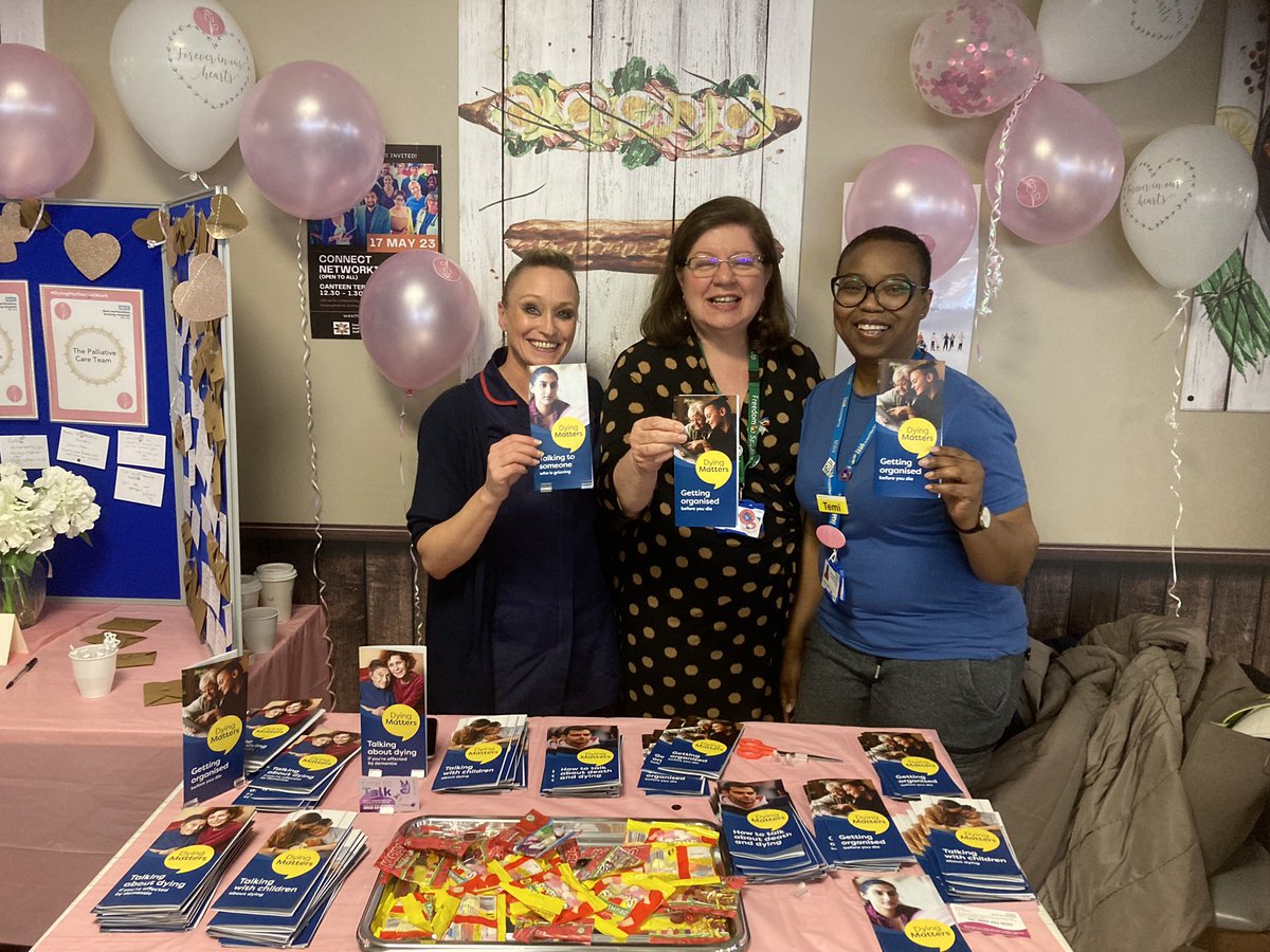 Visited our #DyingMatters stand at WGH today. Volunteering with our Rose Volunteers, and Education so important for our patients and families Thank you. <a href="/WestHertsNHS/">West Herts Teaching Hospitals NHS Trust</a> <a href="/WestHertsSPCT/">WestHertsPalliativeCare</a> <a href="/WHTHVolunteers/">Volunteering NHS WestHertsTeachingHospital</a> <a href="/CarterTreacle/">Tracey Carter MBE</a> <a href="/AgaDychton/">Aga Dychton</a> <a href="/Chelles2Sorley/">michelle sorley 💙🌈</a> <a href="/LizLizsumner/">Liz Sumner</a>