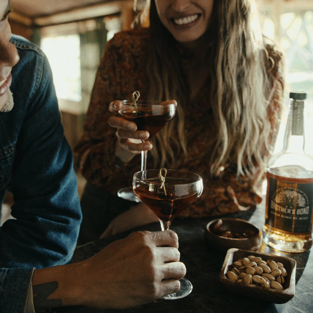 Experience the rich and complex flavors in every sip of this classic cocktail, the Rye Manhattan. Link to recipe here: brothersbondbourbon.com/recipes/rye-ma…