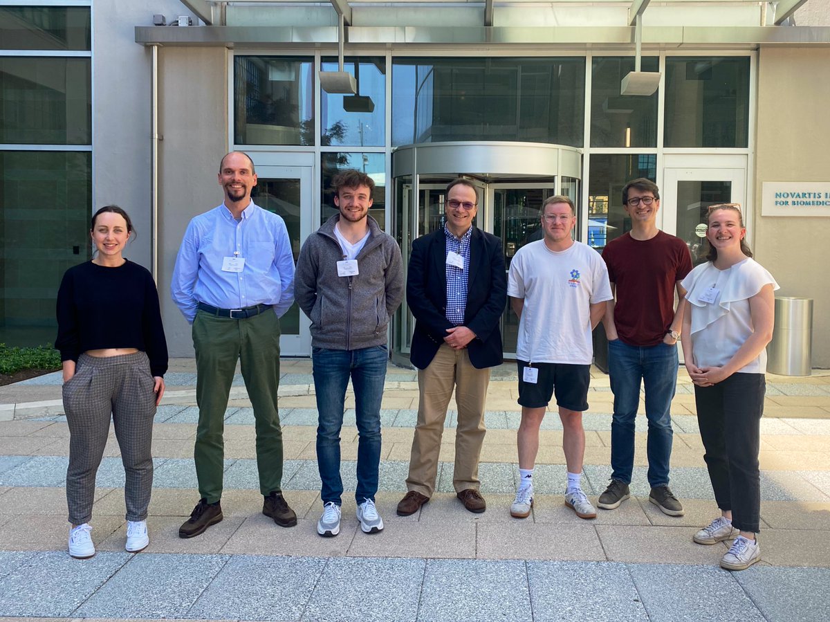 chem_essexgroup's tweet photo. Final day of #alchemy2023 rounding off with a photo of some past and present group members ☀️ https://t.co/YW3UFqto3y