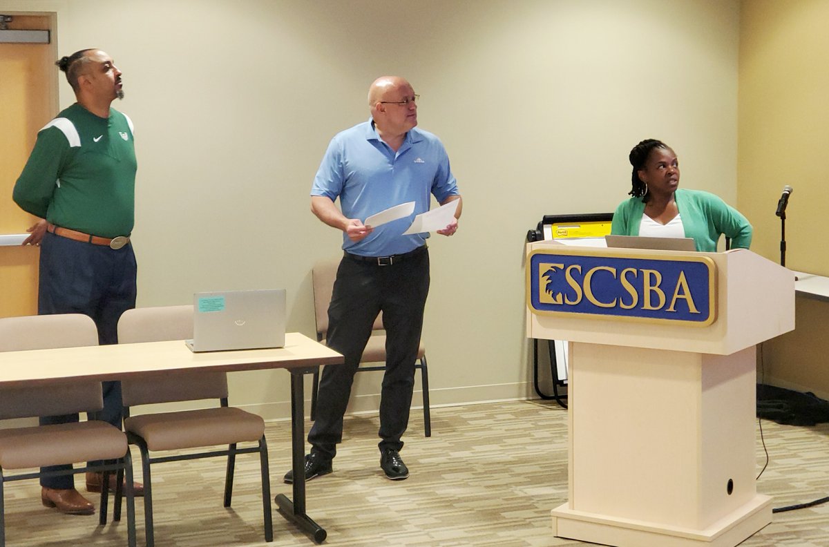 PolicySc's tweet image. Today was policy project day at SC-EPFP. Fellows presented outstanding group projects on: "Education Equity - The School Start Date Situation," "Education Access - Addressing the Teacher Shortage," and "Education Finance - Enhancing Student Support Services." Very impactful work!