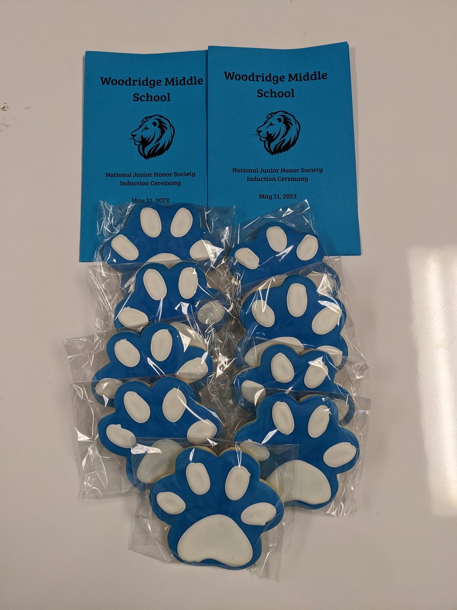 TeachCATS's tweet photo. Last night WMS celebrated new 7th grade NJHS inductees and honored our 8th grade service award recipients.  One of my favorite events of the year! Congratulations to all! @wms_lions @NatHonorSociety #njhs https://t.co/wW0vnISQfD
