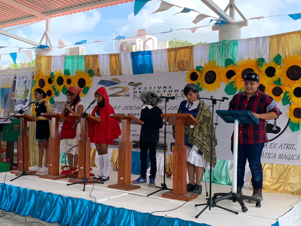 mjsb00's tweet photo. La SEQ zona norte presente en el evento de la zona 051, 2o festival de lectura en atril. Felicidades a todos, por este magnífico evento. https://t.co/hR49Je4aUi