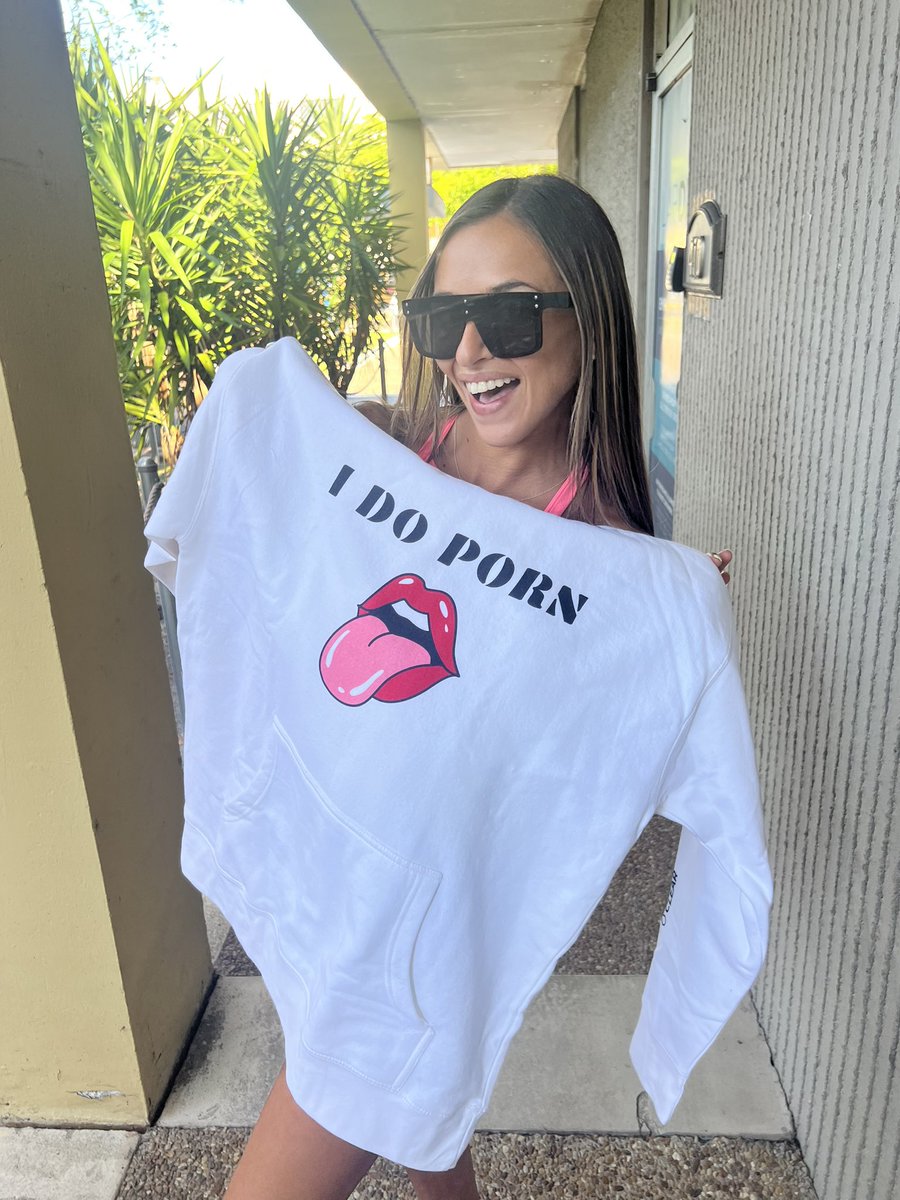 Armani Black on Twitter: "I’m case there was any confusion, “I DO PORN” lol. Thanks @get_clrd"