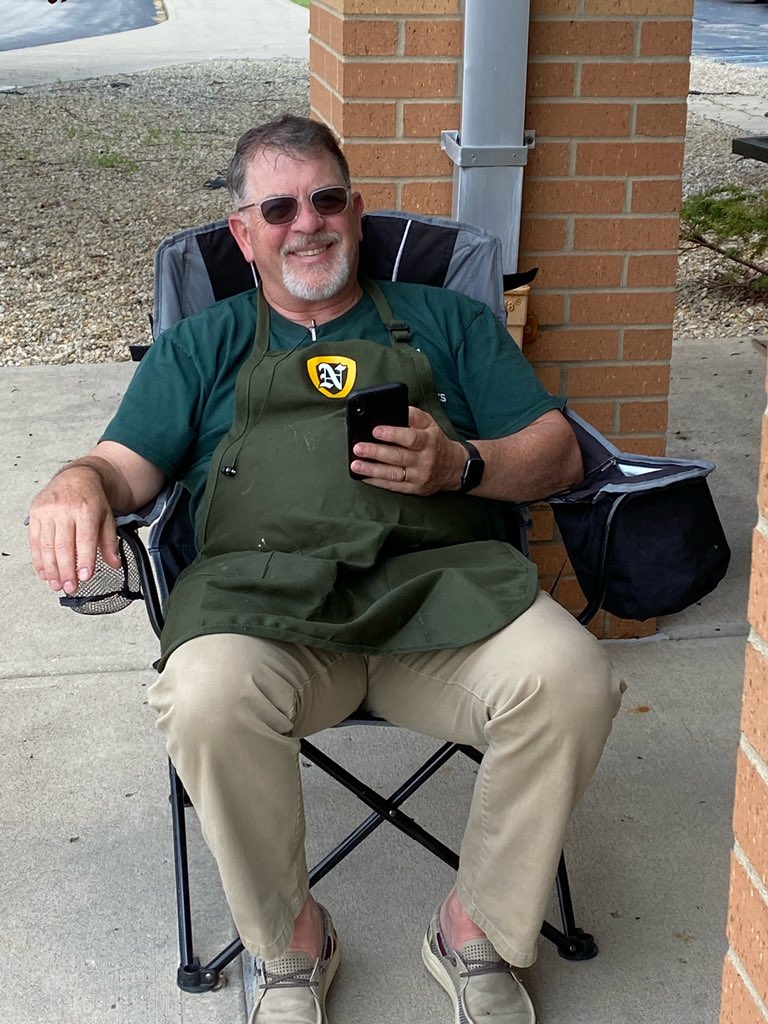 MegRayburn's tweet photo. We love our teachers! From DoorDash to breakfast to corn hole and cookouts, we love celebrating our people! I love coming to work! ❤️ https://t.co/6WiOWvNH3L