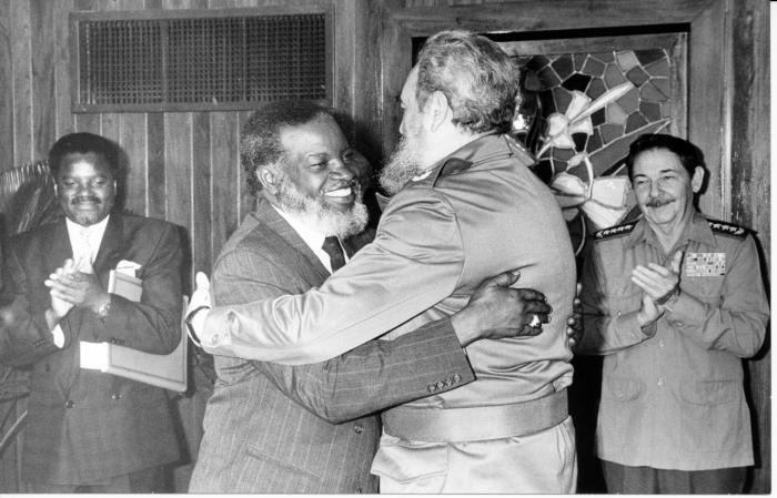 En ocasión de su 94 cumpleaños, felicitamos al hermano Sam Nujoma, padre fundador de Namibia y entrañable amigo de Cuba y de su líder histórico Fidel Castro Ruz.