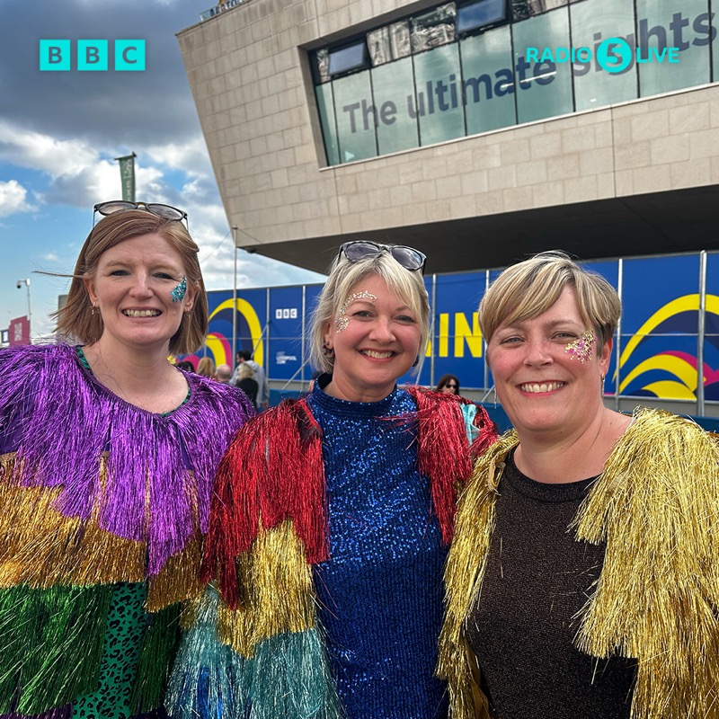 bbc5live's tweet photo. 🎉 It's one day until the #Eurovision2023 final🥳

And to celebrate we're showcasing some of the BEST dressed attendees at #Liverpool!📸

Which is your favourite outfit❓🏆 https://t.co/gyuqQfFo4r