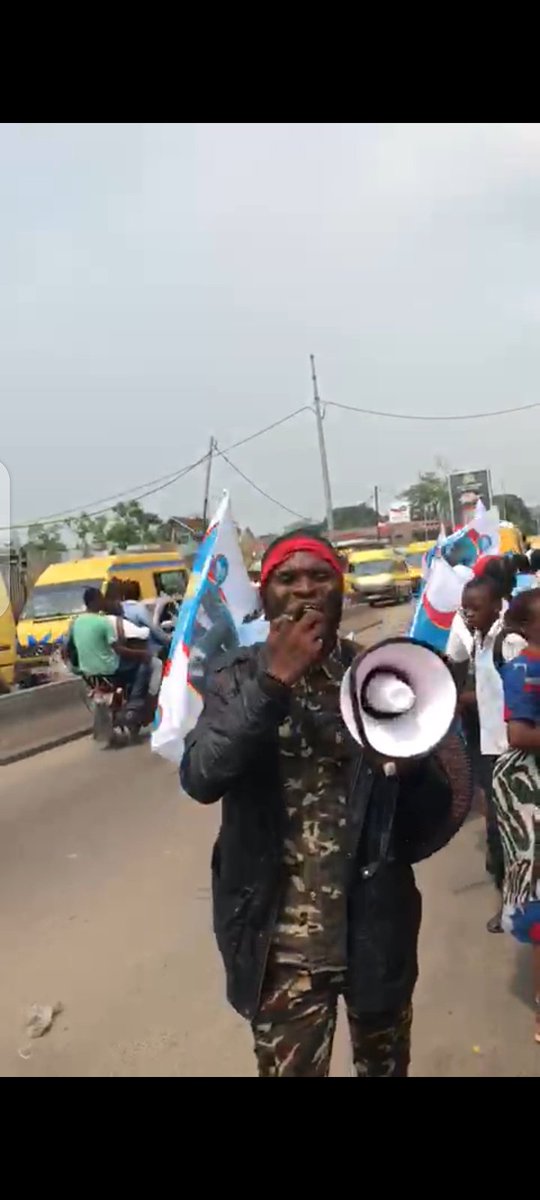 MawesiPapy's tweet photo. PAPY mawesi le fils de chef kianvu kasongolunda en mobilisation dans lukunga @moise_katumbi @OlivierKamitatu @gratieniracan https://t.co/z4wjojXIzS