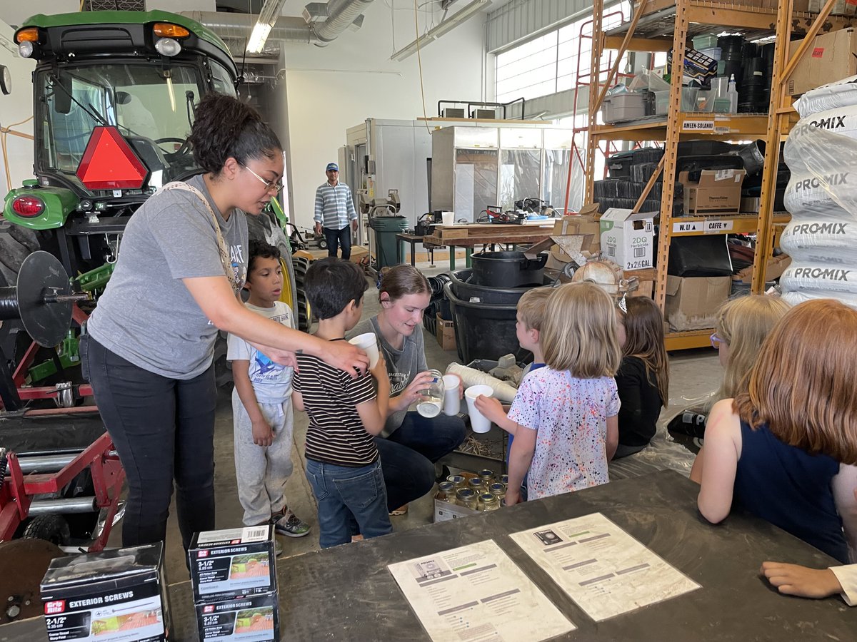 WheatInnovation's tweet photo. Start early, SDSU kindergartners visited the #Teamwheat greenhouses to learn about plants and food. They learned about wheat,  flour, and food and planted seeds and kneaded dough #curosity #FurtureIsBright @wheatsd @SDState https://t.co/us7x5h5Jtp