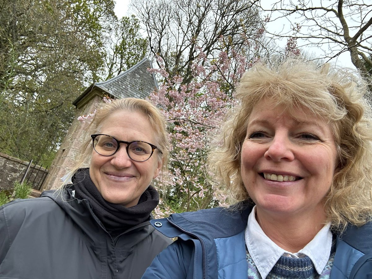 Dr. Lesley Frank tweet media