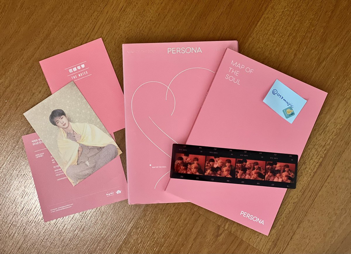 ot7magiic's tweet photo. Vendo Álbum BTS 
• Map of the soul: Persona original 

• Valor: R$ 100 - frete incluso

• Leve avaria na borda (mando foto e vídeo pra maior detalhe)

• Sem photocard 

Mando mais fotos e vídeos por DM ou wpp https://t.co/EIRNXkVvoy
